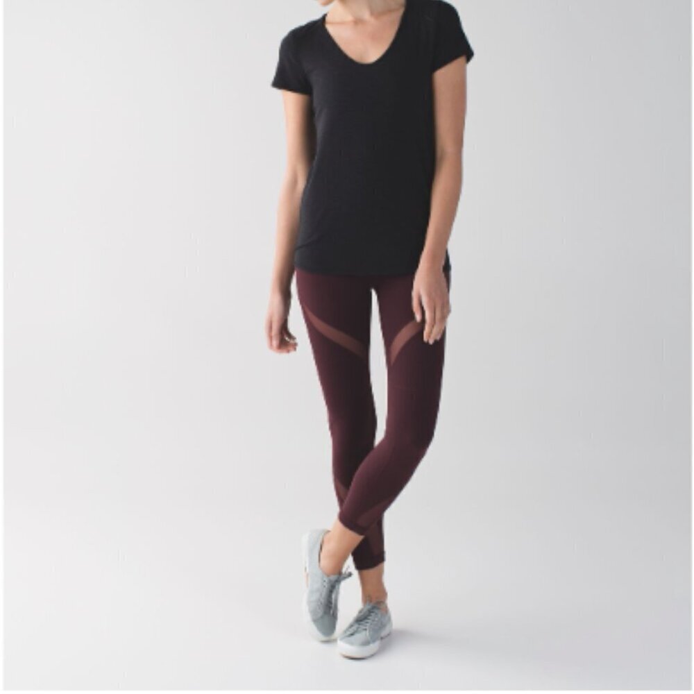 Lululemon High Times leggings Wrap Mesh in Bordeaux Drama size 4